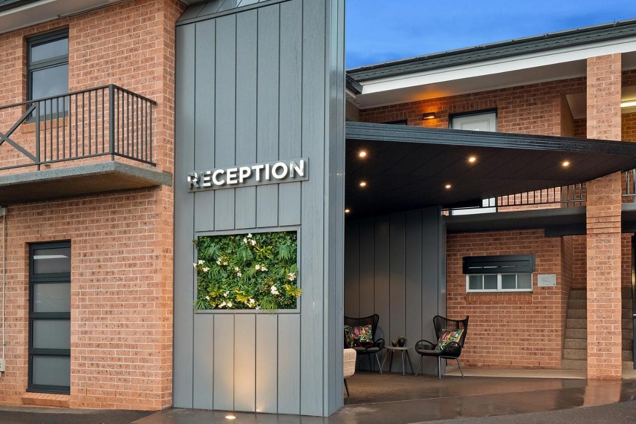 Bluegum Dubbo (Adults Only)モーテル エクステリア 写真