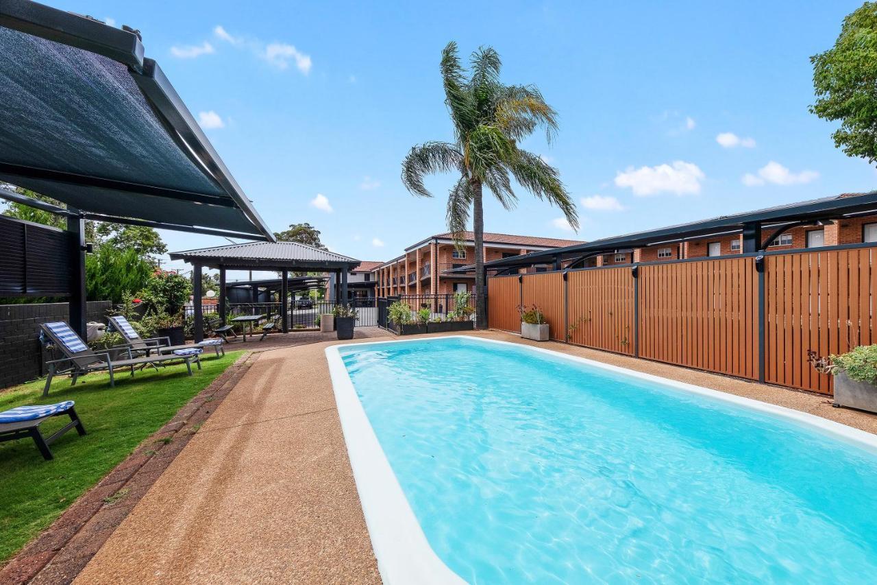 Bluegum Dubbo (Adults Only)モーテル エクステリア 写真
