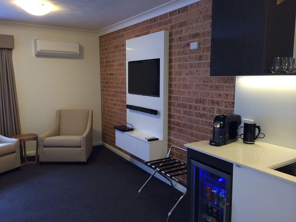 Bluegum Dubbo (Adults Only)モーテル エクステリア 写真